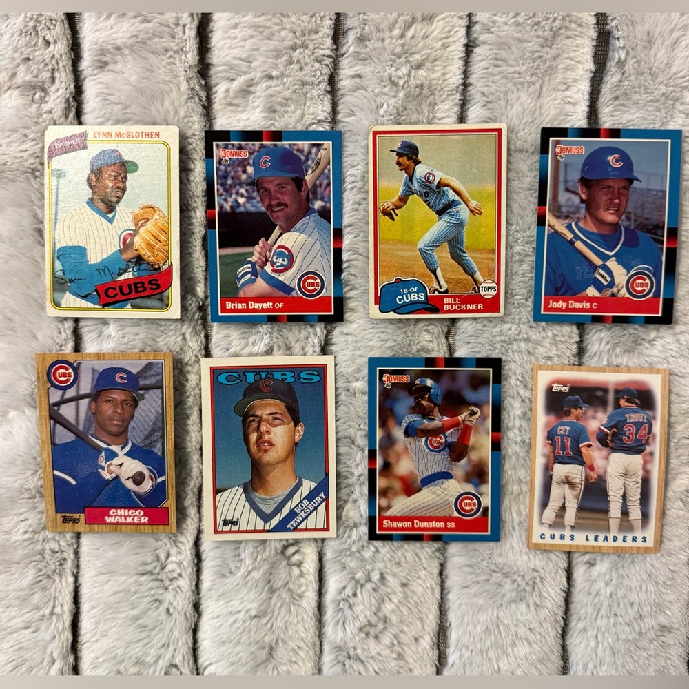 Topps Chicago Cubs Trading Card Set - Red and Blue